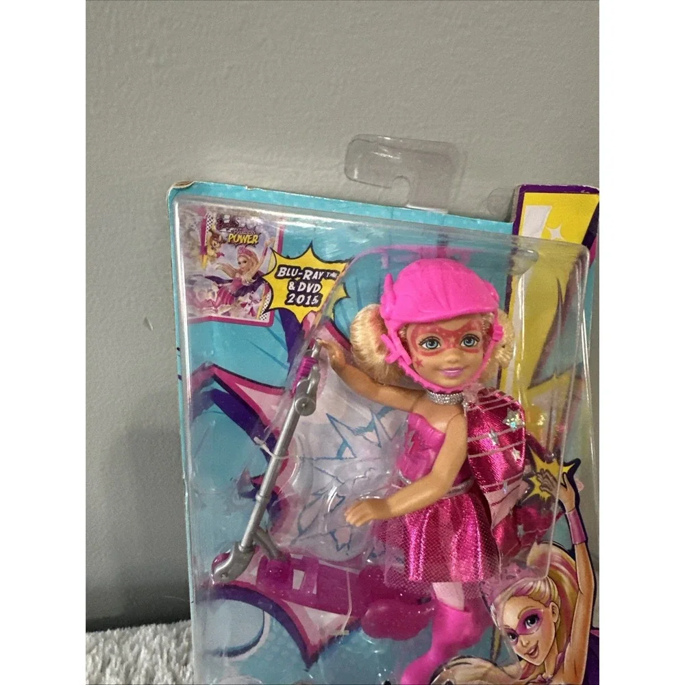Mattel Barbie‎ In The Princess Power Chelsea Doll + Pink Scooter  New Sealed
